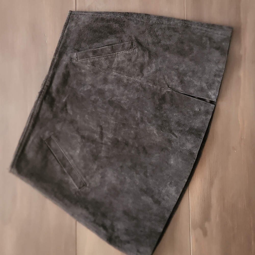 BLANKNYC 100% Genuine Suede Leather Mini Skirt Size 29 Brown Pockets Exposed Zip